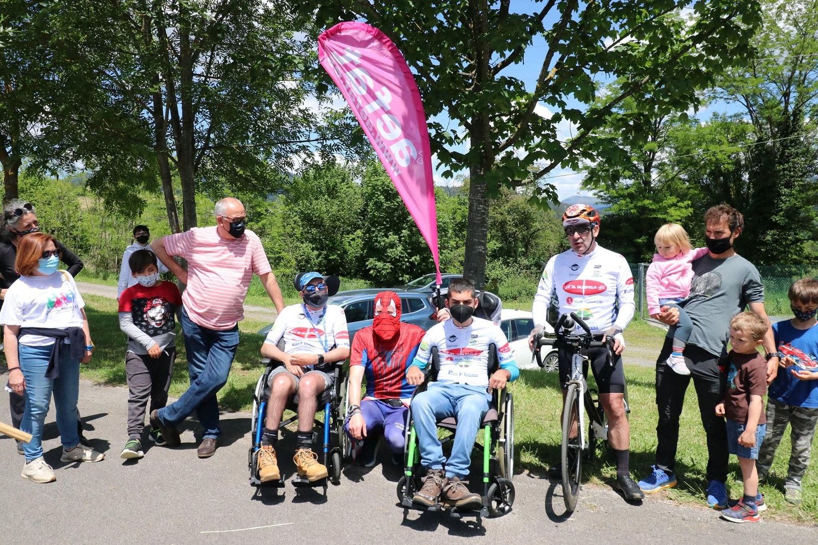 Abel y Alberto con familias Aefat de Valencia Murcia y Álava